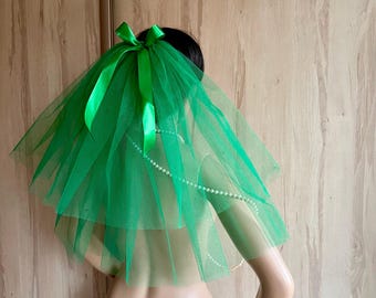 Bachelorette party Veil 2-tier green veil with bow middle length. St.Patrick’s color veil. Bride to be veil, wedding veil, hens party veil