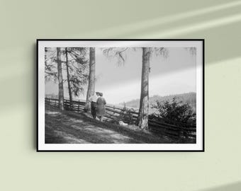 In den Alpen ca. 1930, historische Schwarz-Weiß Fotografie als Poster in verschiedenen Größen