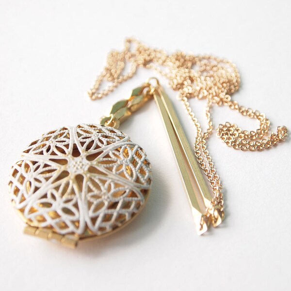 Locket Necklace : Filigree Brass Locket with a Vintage Feel , Bridesmaid Jewelry, gifts for her