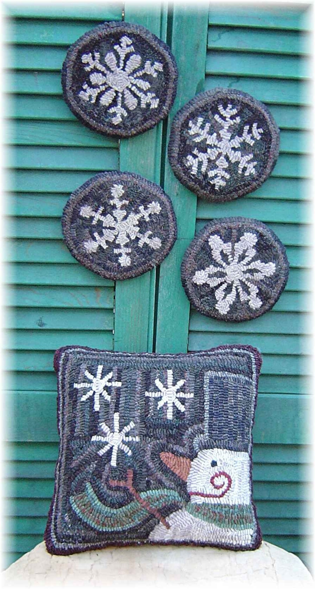 Instant Download PDF Pattern for a Hooked Rug or Wool Applique Snowman