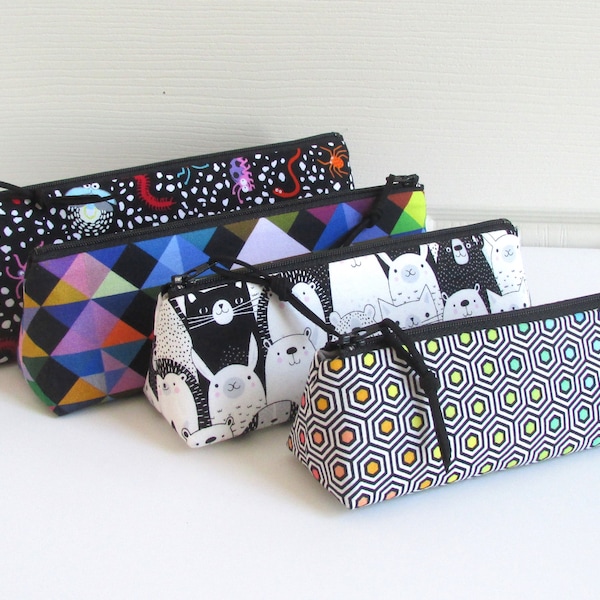 Flat Bottom Pencil Pouch Pattern, Pencil Case Pattern, Zipper Pouch PDF Sewing Pattern in 4 Sizes for Cosmetics, Art Supplies, Gift Idea