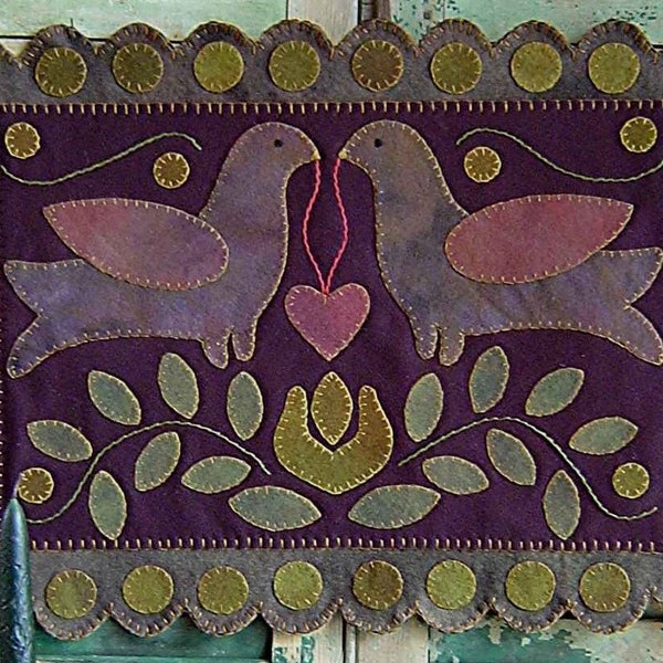 PDF PATTERN - Folk Art Penny Rug Wool Applique DIY Craft Sewing Pattern for Rustic, Country, Primitive or Farmhouse Home Decor Birds Heart