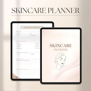 Puede incluir: Una bandeja de servicio de madera hecha a mano con un acabado natural. La bandeja tiene forma rectangular con esquinas redondeadas y bordes elevados. Está diseñada con dos asas integradas para facilitar su transporte. La veta de la madera es visible.