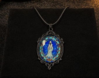 Gothic Phantom Halskette - Blauer Buntglas Anhänger, Dark Fantasy Schmuck, Kapuzen Geist Cameo