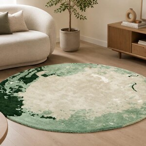Round Abstract Wool Rug with Green Ivory Watercolor Design – Hand Tufted Modern Bedroom Carpet, Circular Statement Rug for Home Deco