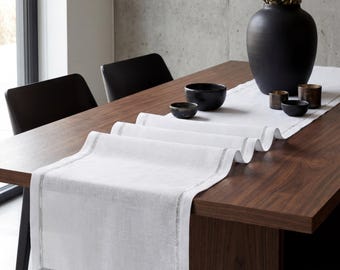 Runner da tavola in lino bianco con ricamo argento – Decorazione minimalista per la sala da pranzo in lino 40x140 cm