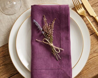 Burgundy Linen Placemats Set of 4 – Rustic Farmhouse Table Mats, Washable Linen Placemats, Eco Friendly Dining Decor