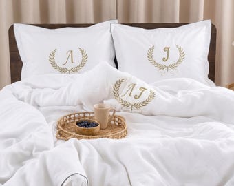 Set di biancheria da letto matrimoniale personalizzato, 100% raso, con iniziali ricamate, biancheria di lusso per la camera da letto.