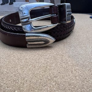 ONYX by Brighton 1998 Belt Brown Leather Golfer Conchos Men's Size 32 11507 image 4