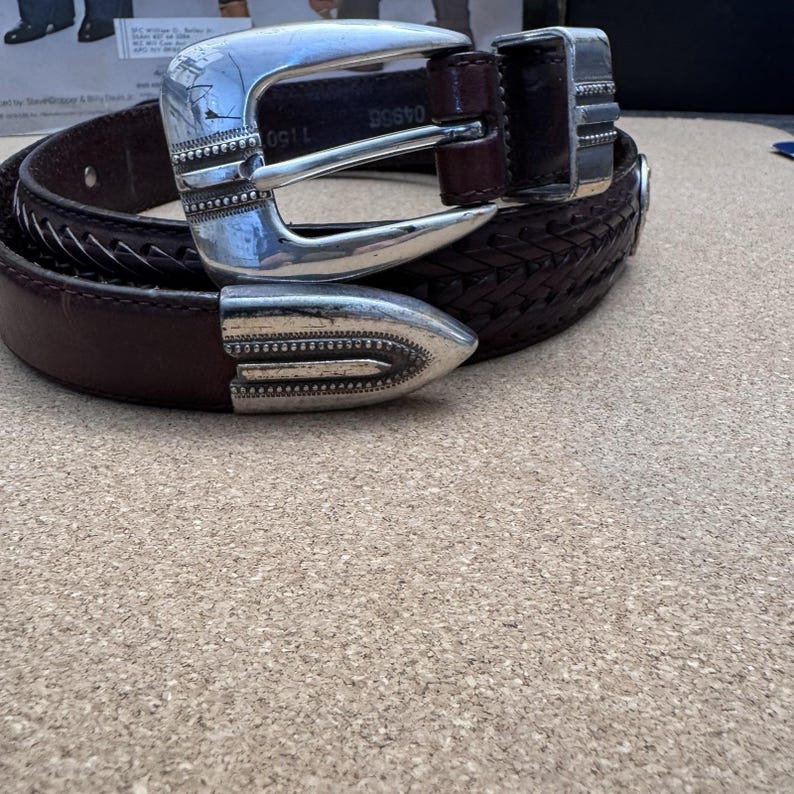 ONYX by Brighton 1998 Belt Brown Leather Golfer Conchos Men's Size 32 11507 image 4