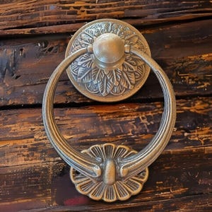 Vintage messing deurklopperring – massief messing toegangsbeslag
