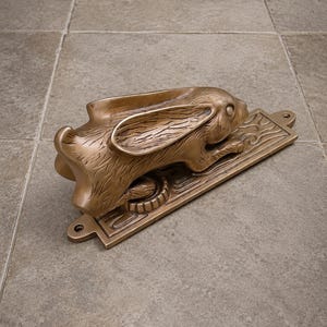 Llamador de puerta de conejo de latón macizo – Herrajes de entrada de estilo vintage con forma de conejo