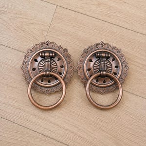 Antike Messing Ring Türklopfer, Vintage Haustürbeschläge, rustikale Dekor Set