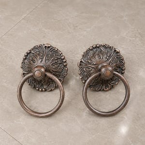 Vintage Leaf Ring Drawer Pull, Antique Brass Cabinet Handle, Solid Brass Rustic Knob