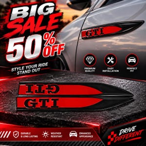 Puede incluir: Dos emblemas laterales de guardabarros de coche GTI en negro y rojo con un diseño elegante y alargado. El texto GTI se muestra en letras negras sobre un fondo rojo. Estos accesorios automotrices se muestran instalados en un vehículo y como piezas.