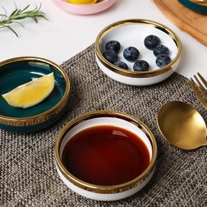 Pratos de cerâmica para molho com borda dourada – Tigelas pequenas para condimentos