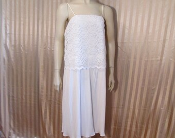 Vintage 70s 1970s SEARS Elegant Ivory Lace Flapper Pleated Shift Tea Length Sleeveless Dress size M