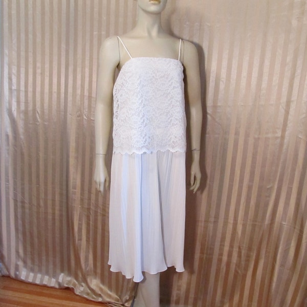 Vintage 70s 1970s SEARS Elegant Ivory Lace Flapper Pleated Shift Tea Length Sleeveless Dress size M