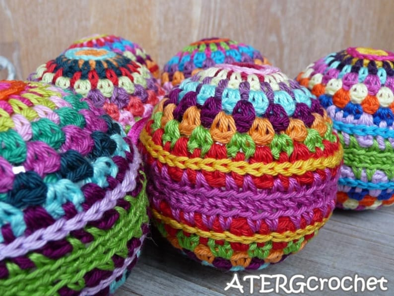 Patrón de crochet Bola de Navidad en 4 tamaños por ATERGcrochet imagen 7