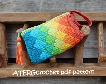 Crochet pattern Zippered Pouch in Entrelac crochet by ATERGcrochet