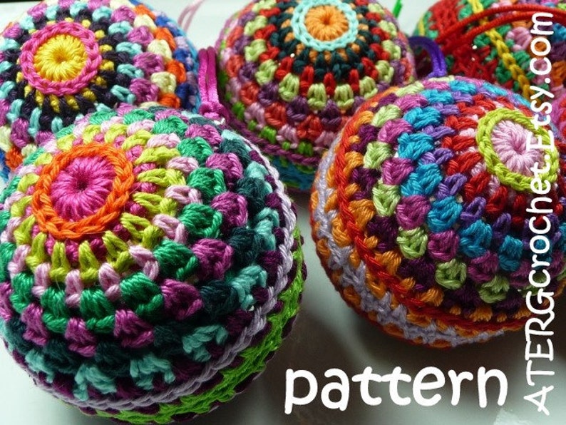 Crochet pattern Christmasball in 4 sizes by ATERGcrochet image 1