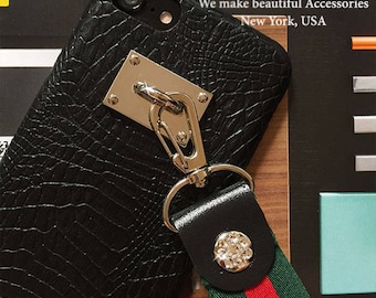 Classic Alligator Pattern Silver Stud Hook Back Cover Hard Case with Green Red Wristlet Wrist Key Chain Strap For iPhone X 7 8 PLUS