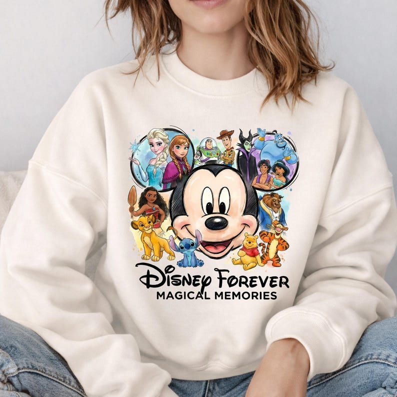 Sudaderas Disney con capucha Magical Memories, sudaderas Disney a juego, diseño de punto de Mickey, Elsa y Simba, trajes Disney para reunión familiar imagen 1