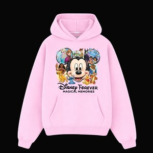 Sudaderas Disney con capucha Magical Memories, sudaderas Disney a juego, diseño de punto de Mickey, Elsa y Simba, trajes Disney para reunión familiar imagen 16