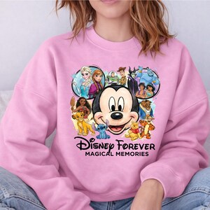 Sudaderas Disney con capucha Magical Memories, sudaderas Disney a juego, diseño de punto de Mickey, Elsa y Simba, trajes Disney para reunión familiar imagen 4