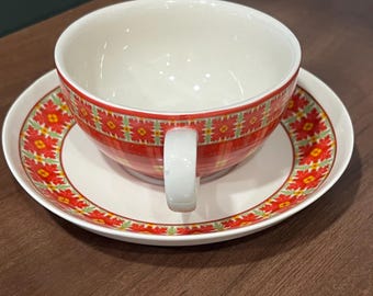 Zestaw ceramicznych filiżanek i spodków Harry i David z 2005 roku z Medford w stanie Oregon