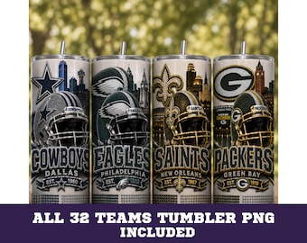 Puede incluir: Cuatro vasos cilíndricos con pajitas, cada uno con un diseño de equipo de la NFL diferente: Dallas Cowboys, Philadelphia Eagles, New Orleans Saints y Green Bay Packers. Cada vaso muestra un casco, logotipo, nombre de ciudad y año de fundación.
