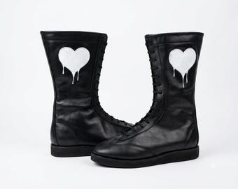 Handmade Black Leather Wrestling Boots – Dripping Heart Design, High-Top Performance Gear