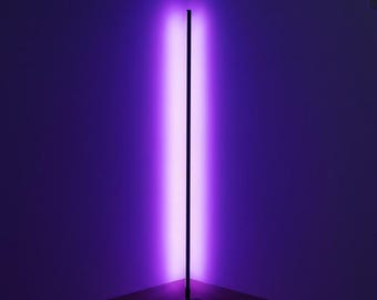 Lámpara de pie RGB: Luz ambiental minimalista que cambia de color