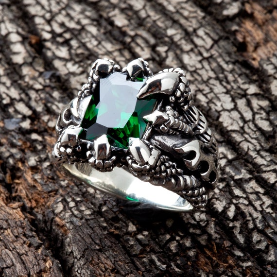 925 Sterling Silver Womens Gothic Claw Ring