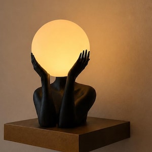 Lampada da tavolo di design, decorazione artistica scultorea, lampada da comodino di lusso, lampada minimalista, regalo moderno per la casa