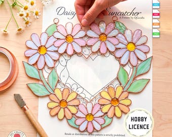 Daisy Heart Stained Glass Pattern Digital Download, Floral Suncatcher PDF Pattern, Flower Wreath Stained Glass Design, SVG for Cricut QG103