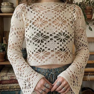 Modello all'uncinetto per maglione estivo in pizzo floreale - Elegante pullover leggero con motivo