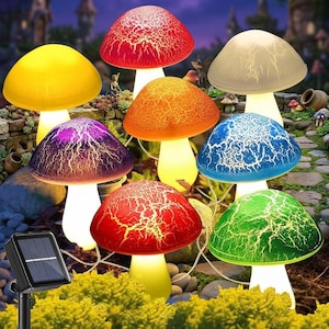 Solar Mushroom Garden Stake Lights 8 Pack, Crack Glass Mushroom Solar Path Lights, Waterproof Outdoor Garden Decor for Backyard Lighting