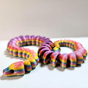 Kungspytonorm 3D-tryckt ledad fidgetorm - många färgalternativ och storlekar