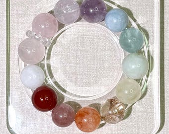 Braccialetto di cristalli curativi arcobaleno / 7 pietre dei chakra per l'equilibrio energetico / Ametista, quarzo rosa, acquamarina / Regalo spirituale unico