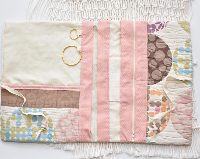 Stitching Floss Drop Project Folder, Quilted Needlework Organizer for Embroidery Floss & Tools