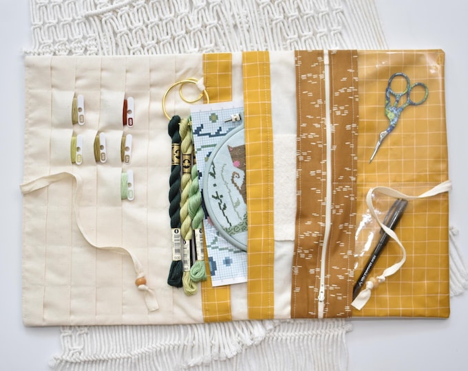 Stitching Floss Bobbin Project Folder, Quilted Needlework Organizer for Embroidery Floss & Tools
