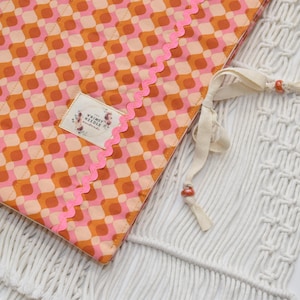 Stitching Floss Bobbin Project Folder, Quilted Needlepoint Organizer for Embroidery Floss & Tools