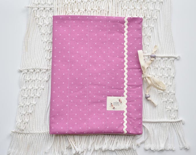 Stitching Floss Drop Project Folder, Quilted Needlework Organizer for Embroidery Floss & Tools