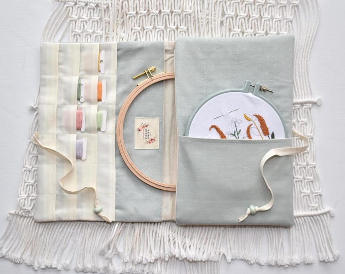 Stitching Floss Bobbin Project Folder, Quilted Needlework Organizer for Embroidery Floss & Tools