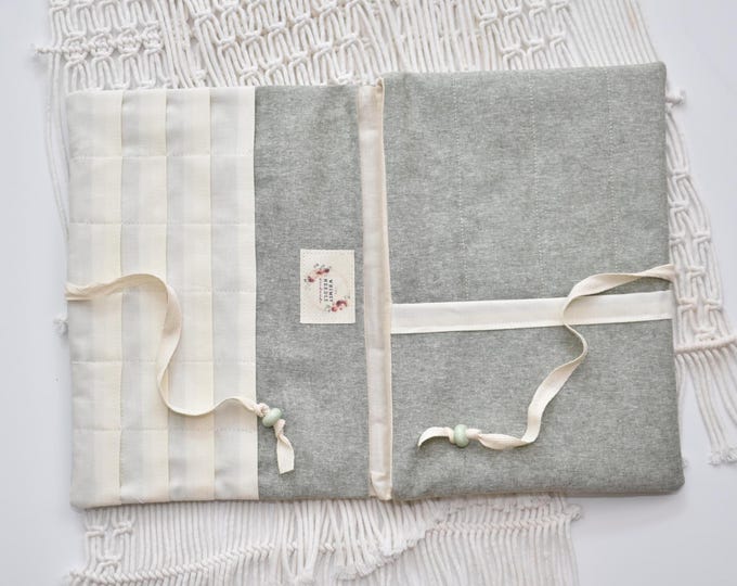 Stitching Floss Bobbin Project Folder, Quilted Needlework Organizer for Embroidery Floss & Tools