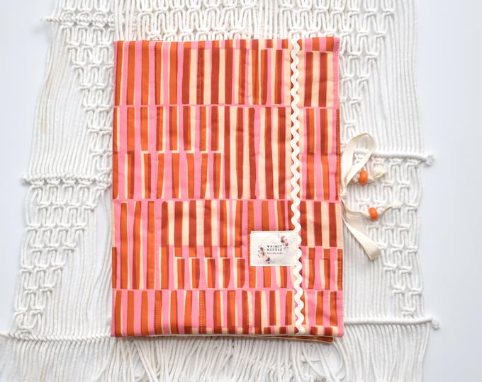 Stitching Floss Bobbin Project Folder, Quilted Needlework Organizer for Embroidery Floss & Tools