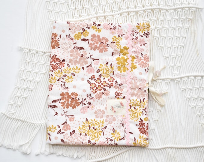 Stitching Project Folder, Quilted Needlework Organizer for Embroidery Floss & Tools