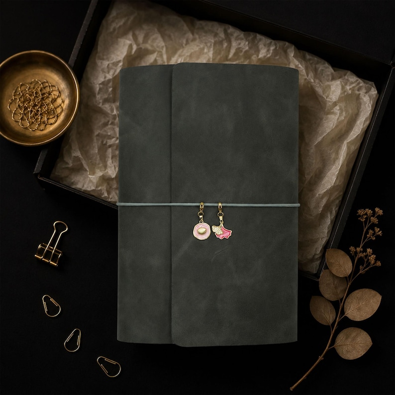 Personalized A5 Leather Trifold Journal – Refillable Traveler's ...