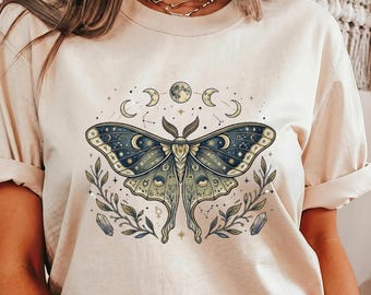 Camiseta Polilla Lunar, Camiseta Gótica Whimsigoth, Camiseta Celestial Dark Academia, Camiseta Polilla Boho Bruja, Regalo Místico para Ella
